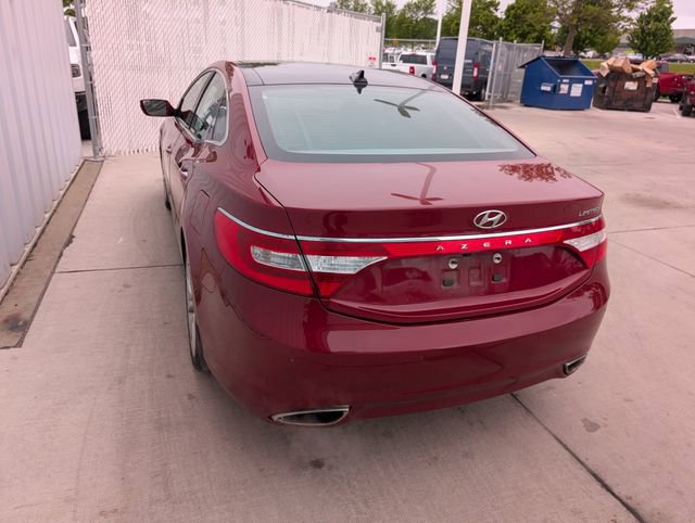 Used 2014 Hyundai Azera Limited w/ Option Group 02 FWD image 16