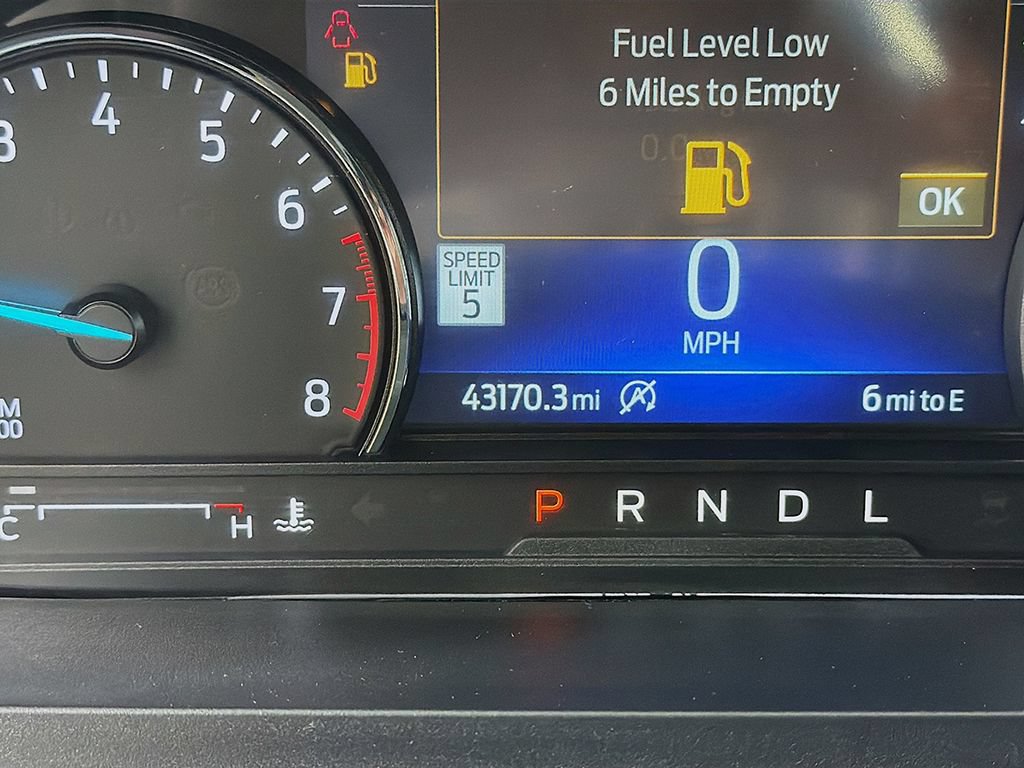 Used 2023 Ford Explorer XLT w/ Equipment Group 202A AWD/4WD image 39