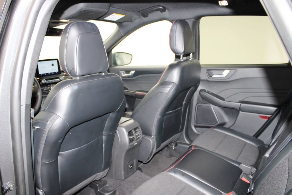 Used 2025 Ford Escape ST-Line AWD/4WD image 23