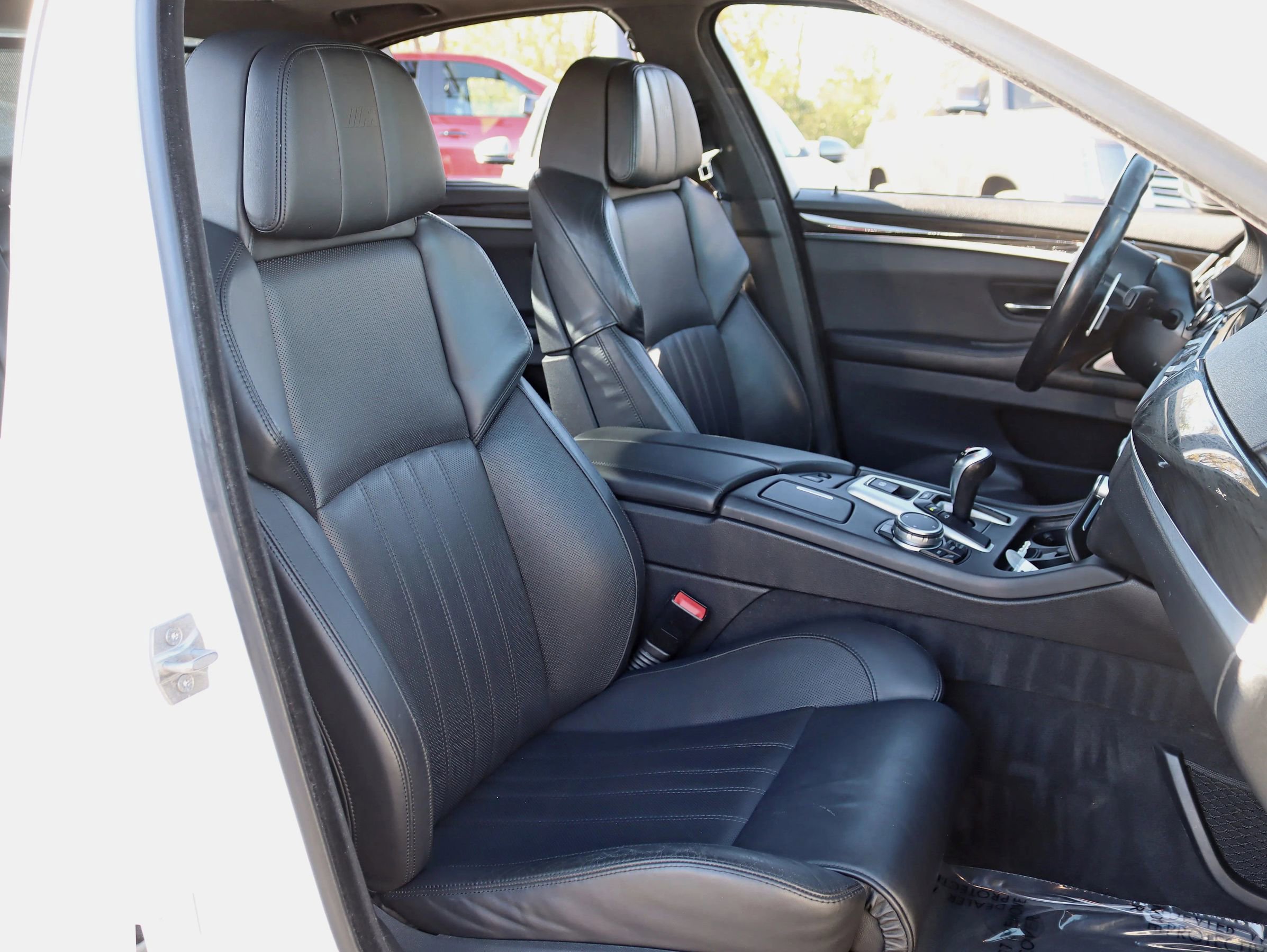 Used 2015 BMW M5 Sedan 4D image 33
