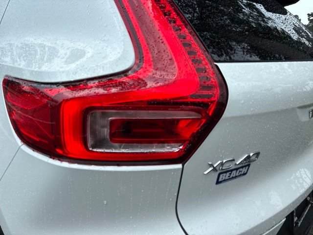 Used 2023 Volvo XC40 B5 Plus w/ Protection Package Premier AWD/4WD image 13