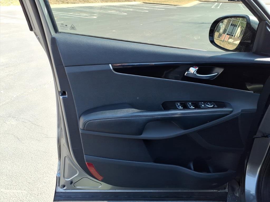 Used 2019 Kia Sorento EX image 13