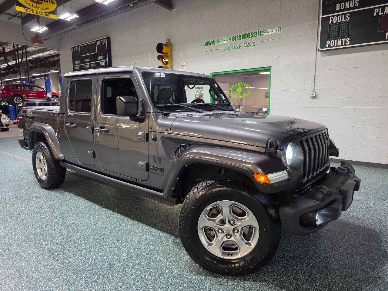 Used 2021 Jeep Gladiator Sport AWD/4WD image 13