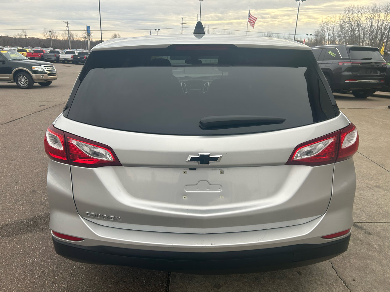 Used 2021 Chevrolet Equinox LS w/ LS Convenience Package image 6