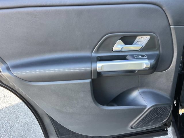 Used 2024 Mercedes-Benz GLB 250 image 19