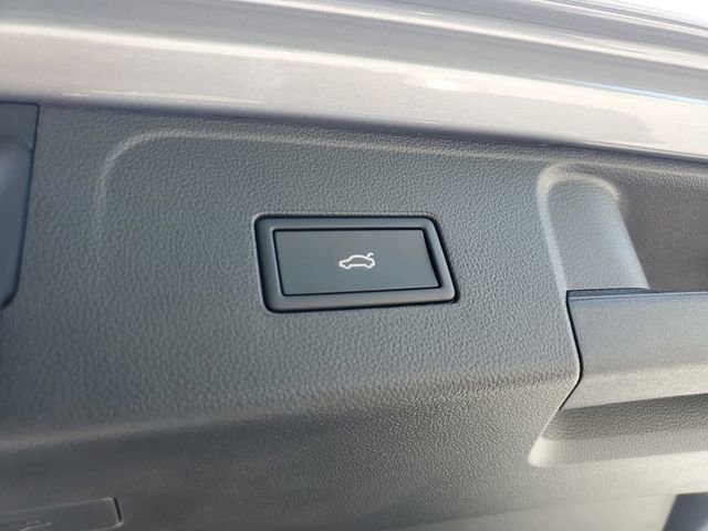 New 2026 Volkswagen Atlas SEL Premium R-Line image 10