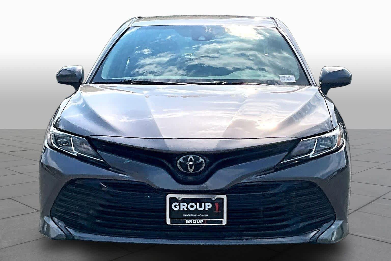 Used 2019 Toyota Camry LE FWD image 4