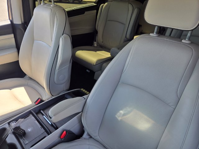 Used 2025 Honda Odyssey Touring image 10