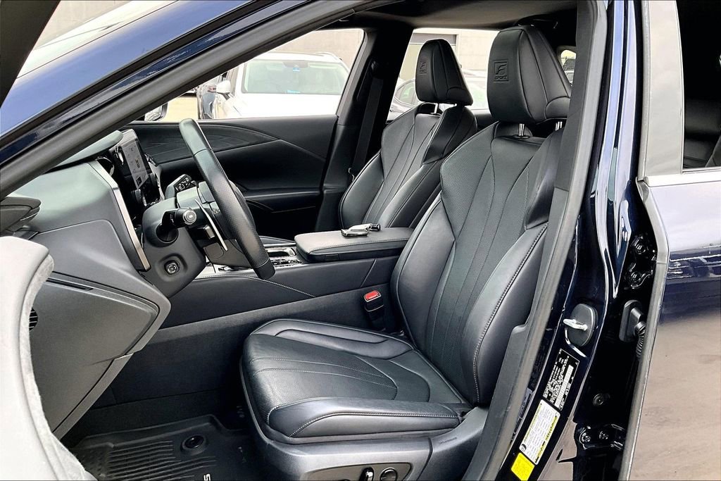Used 2023 Lexus RX 350 F Sport w/ Accessory Package image 30