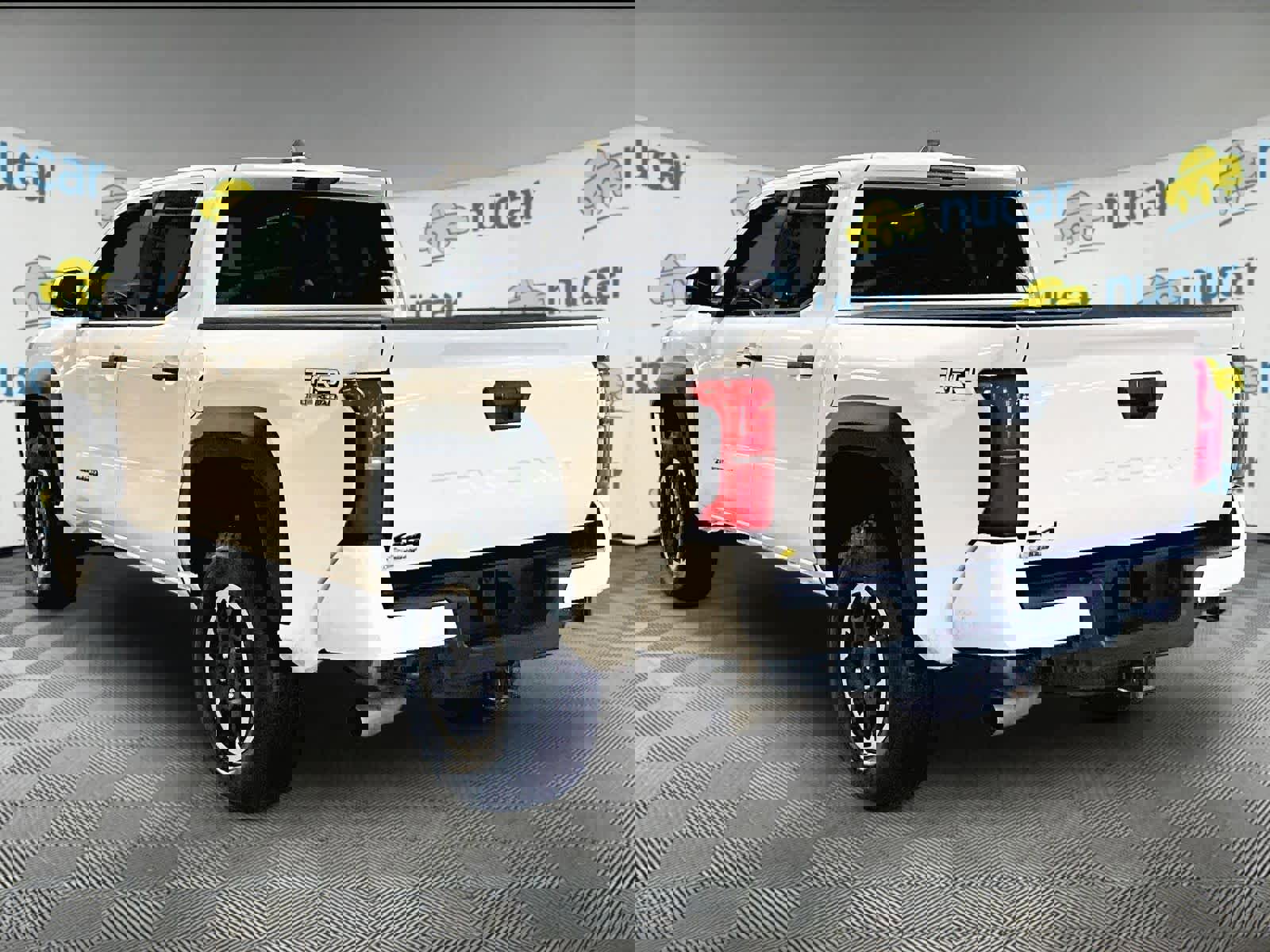 Used 2025 Toyota Tacoma TRD Off-Road image 4