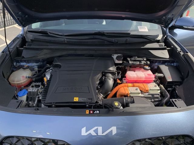 Used 2022 Kia Niro Touring Special Edition FWD image 16