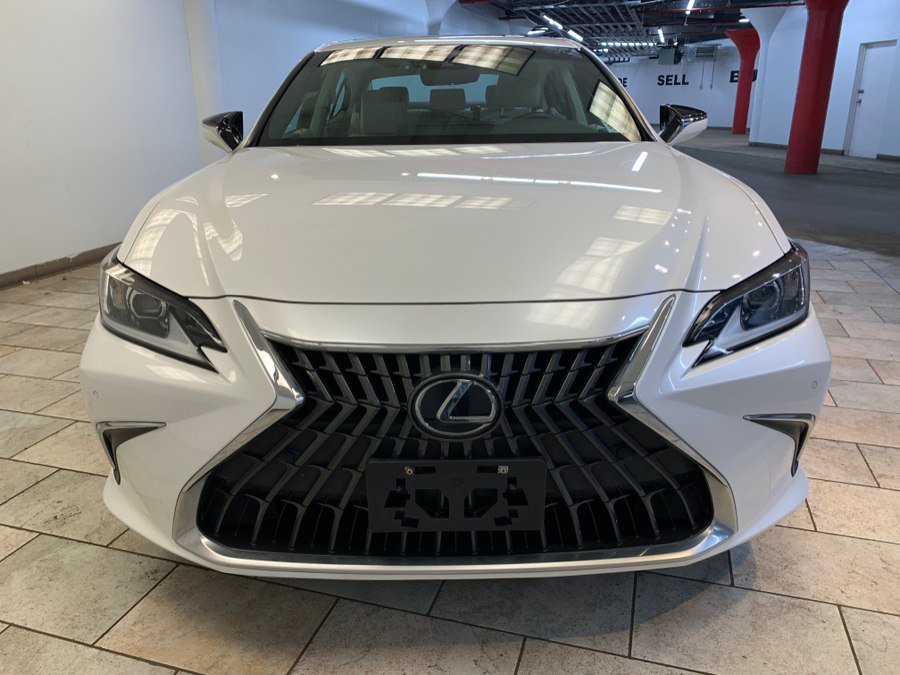 Used 2023 Lexus ES 350 w/ Premium Package FWD image 5