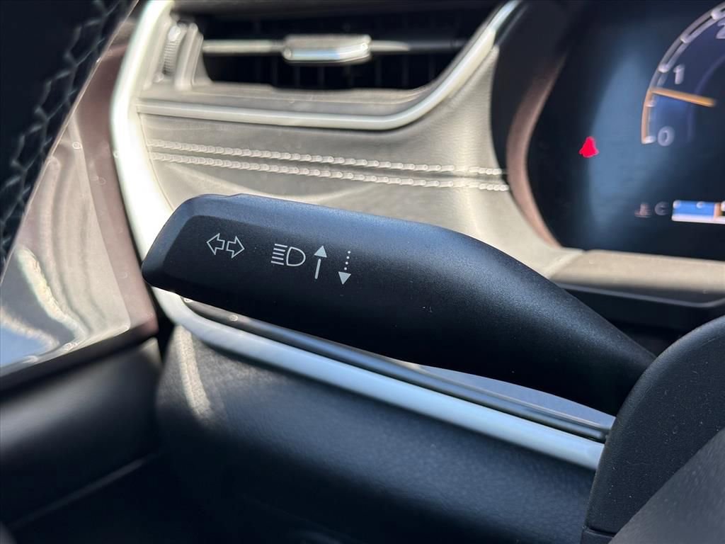 Used 2022 Jeep Grand Cherokee Laredo w/ Luxury Tech Group I image 20