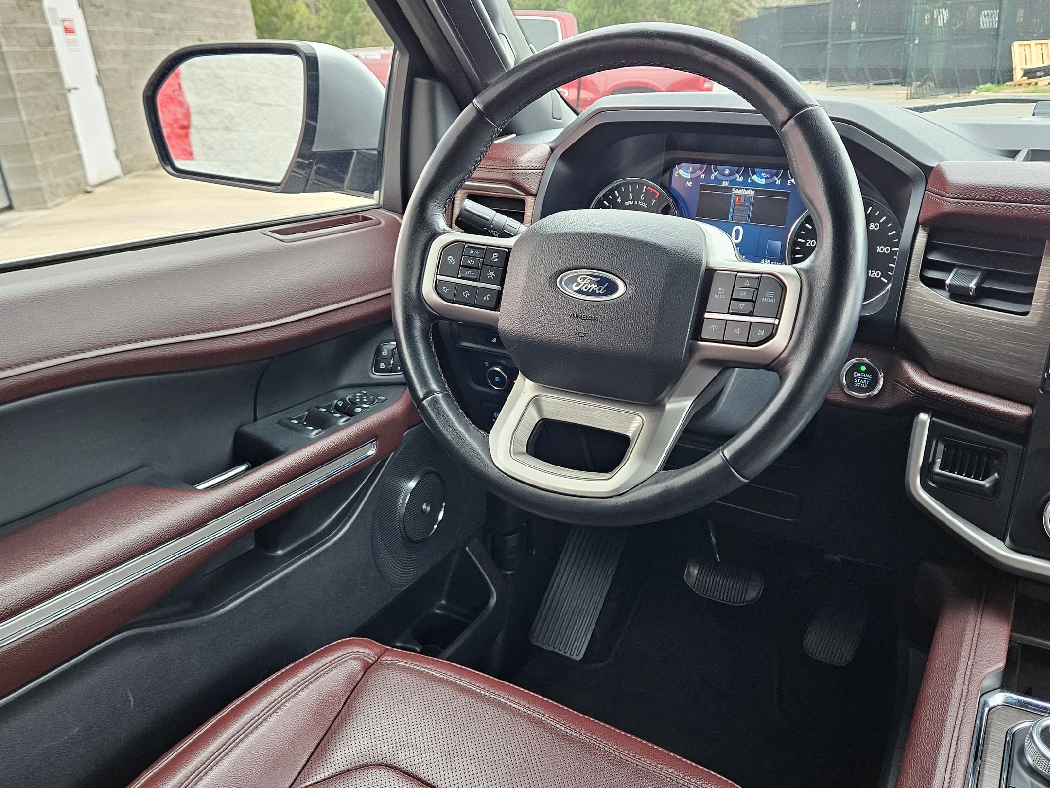 Used 2024 Ford Expedition Max Limited image 9