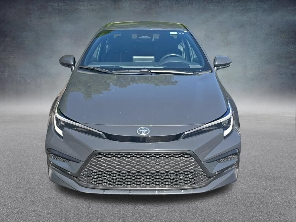 Used 2025 Toyota Corolla SE FWD image 3