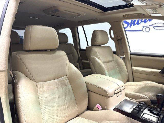 Used 2011 Lexus LX 570 4WD w/ Luxury Pkg image 16