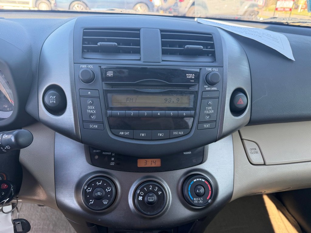 Used 2010 Toyota RAV4 4WD image 23