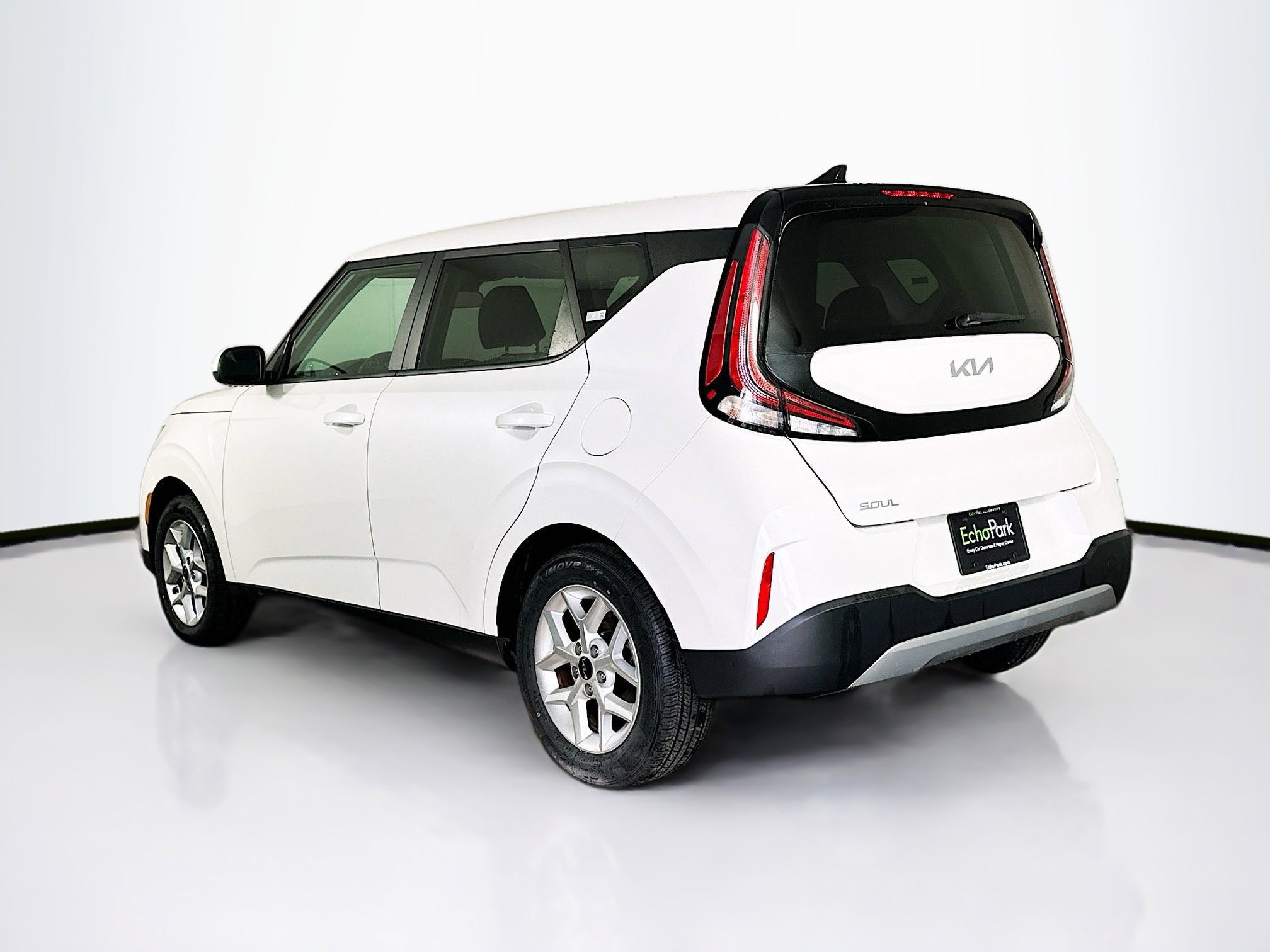 Used 2024 Kia Soul LX w/ Option Group 015 image 5