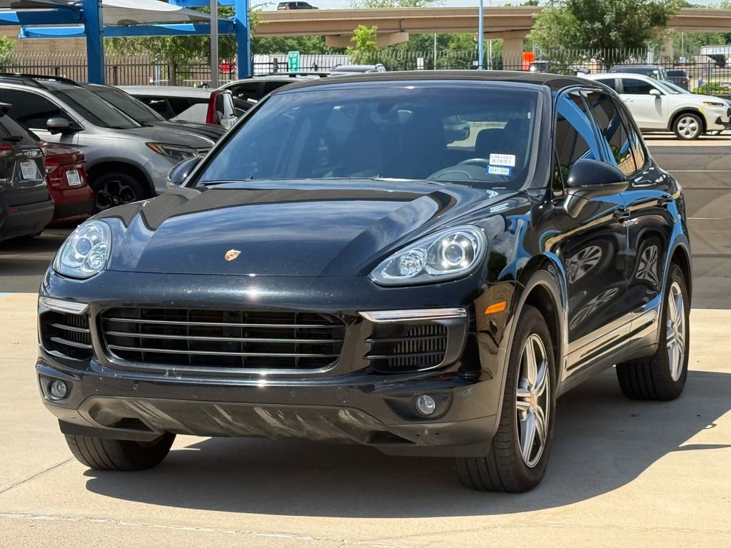 Used 2018 Porsche Cayenne S AWD/4WD image 2