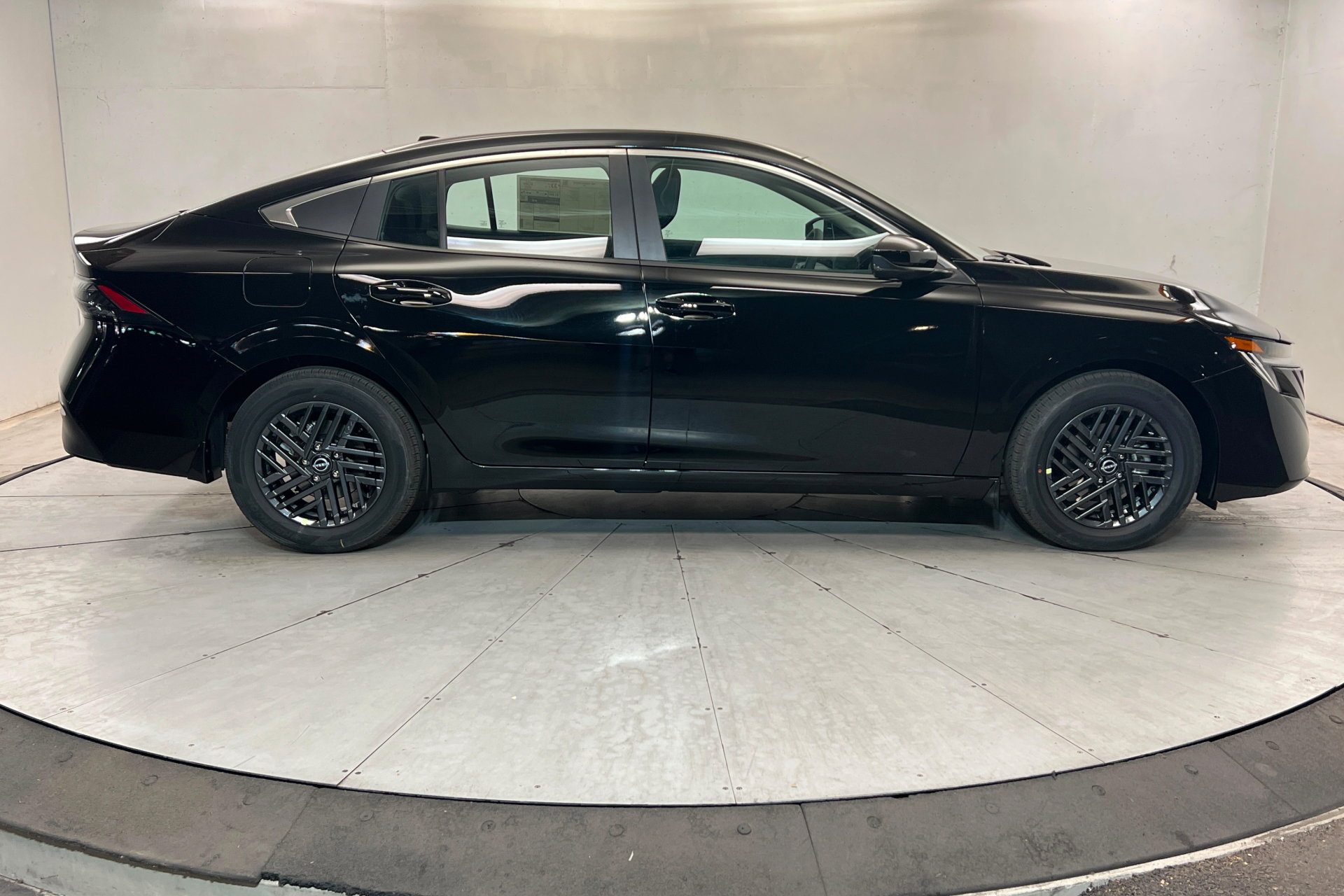 New 2027 Nissan Sentra SV w/ SV Convenience Package FWD image 6