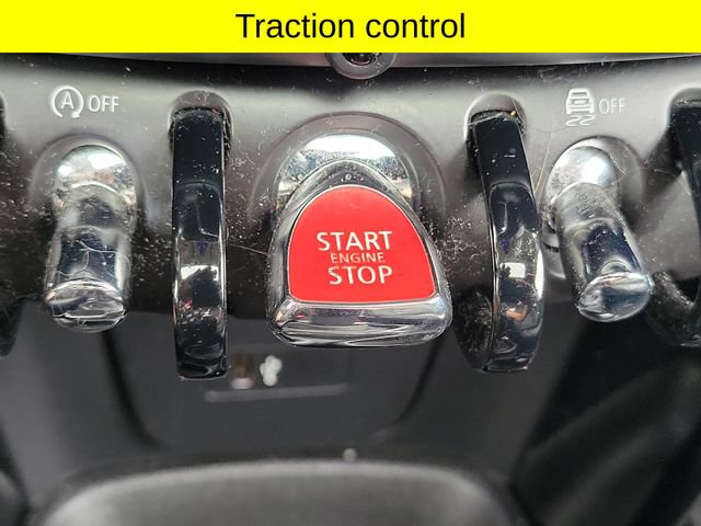 Used 2021 MINI Cooper 4-Door Hardtop FWD image 18