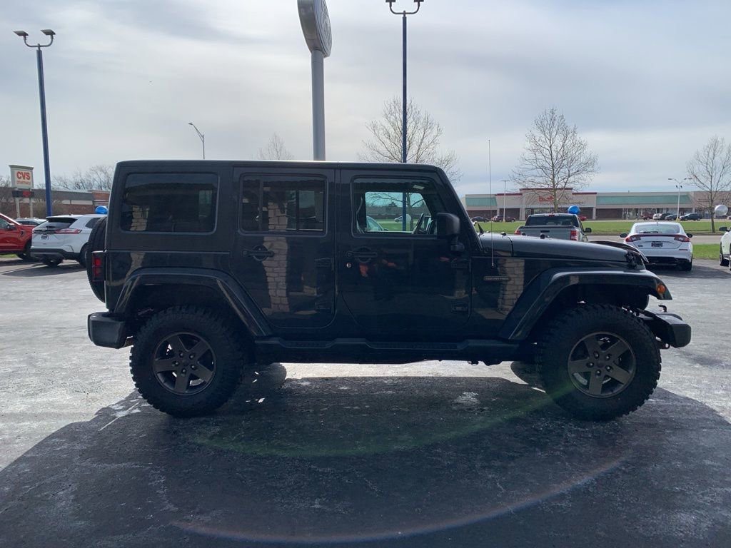 Used 2016 Jeep Wrangler Unlimited Sport AWD/4WD image 2