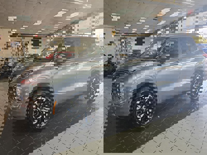 Used 2022 Mitsubishi Outlander SEL Black Edition