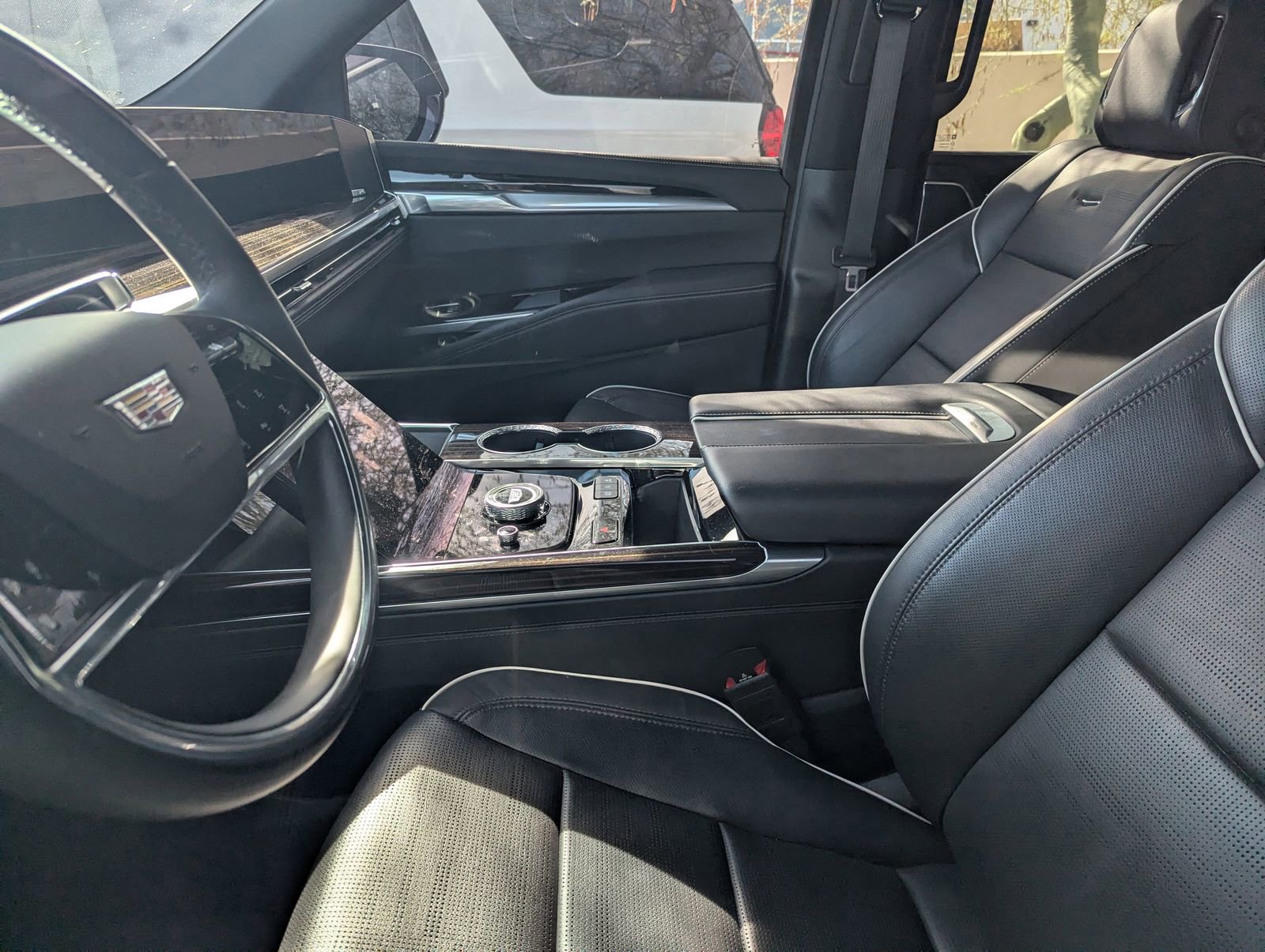 Used 2025 Cadillac Escalade Premium Luxury w/ Touring Package AWD/4WD image 10