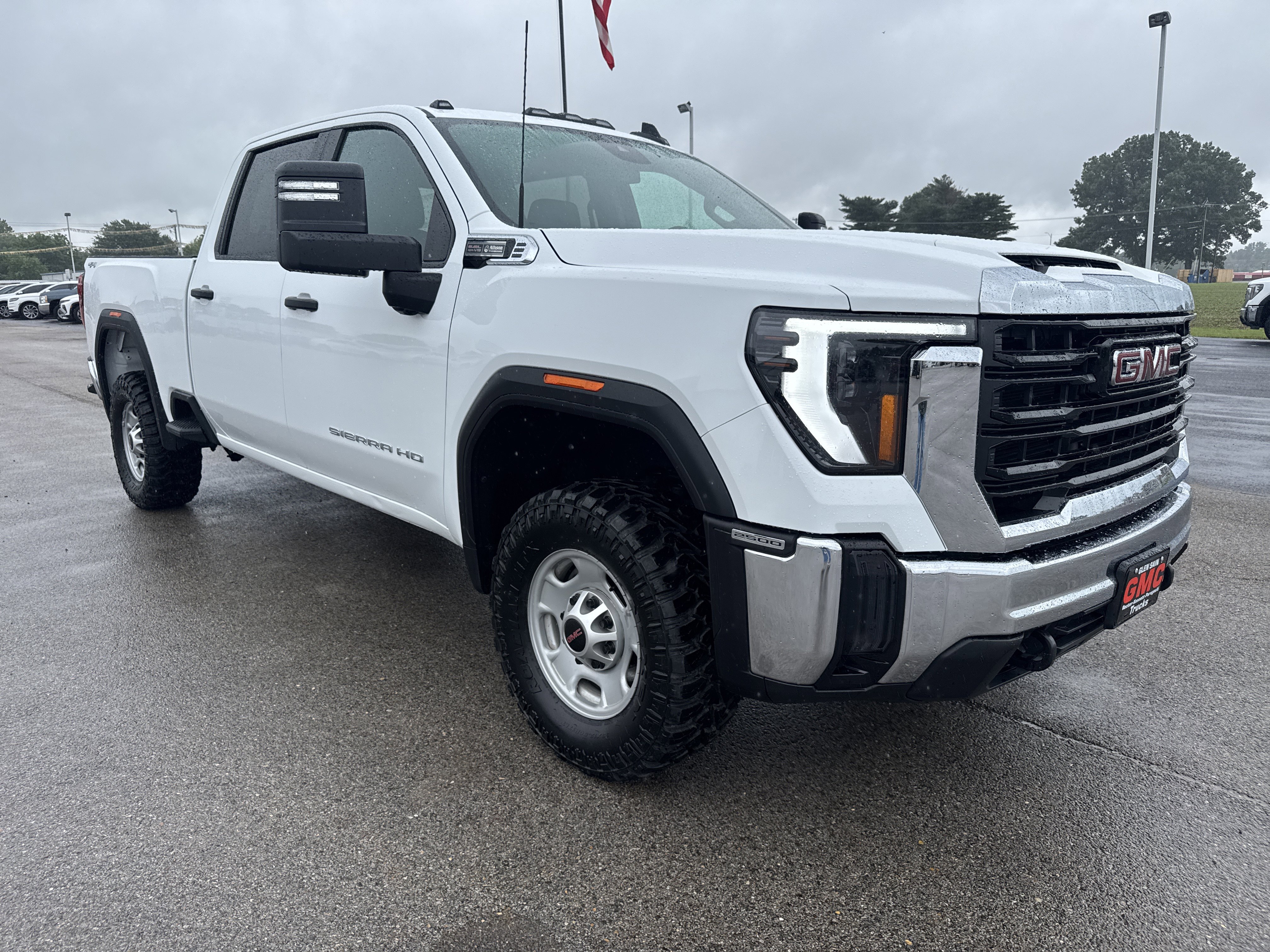 Used 2024 GMC Sierra 2500 Pro AWD/4WD image 7