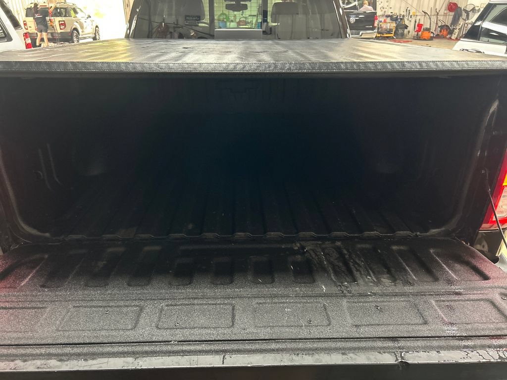 Used 2018 Chevrolet Silverado 1500 LTZ Z71 w/ LTZ Plus Package AWD/4WD image 21