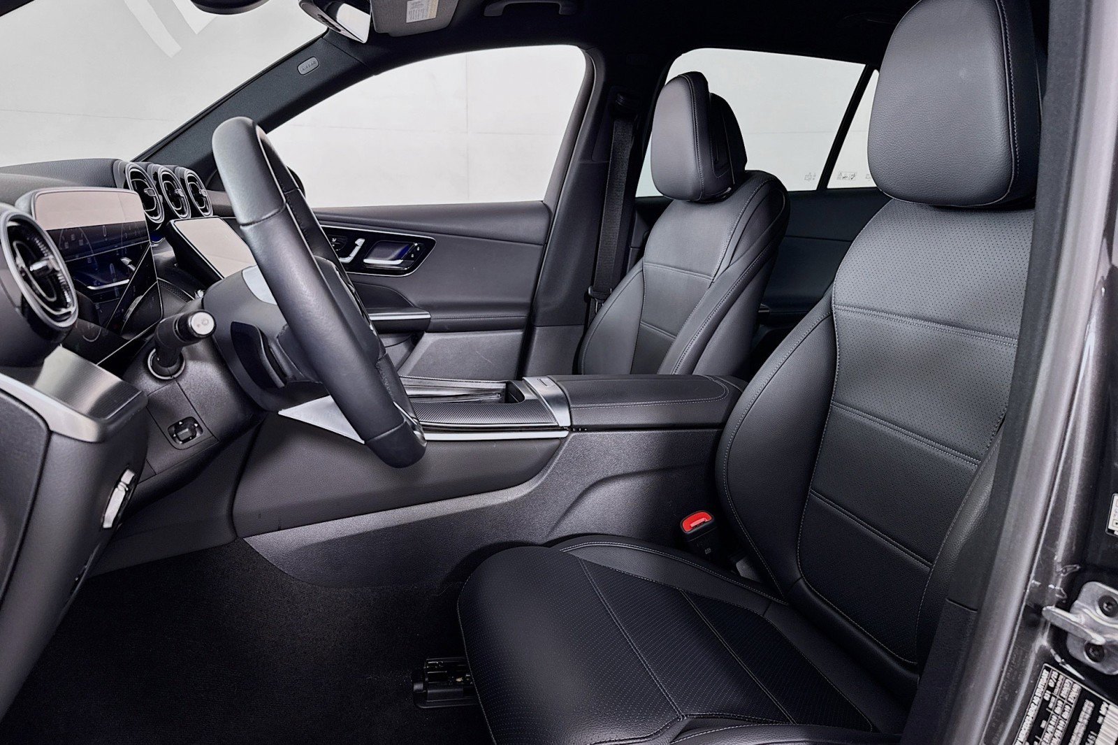 Certified 2026 Mercedes-Benz GLC 300 image 17