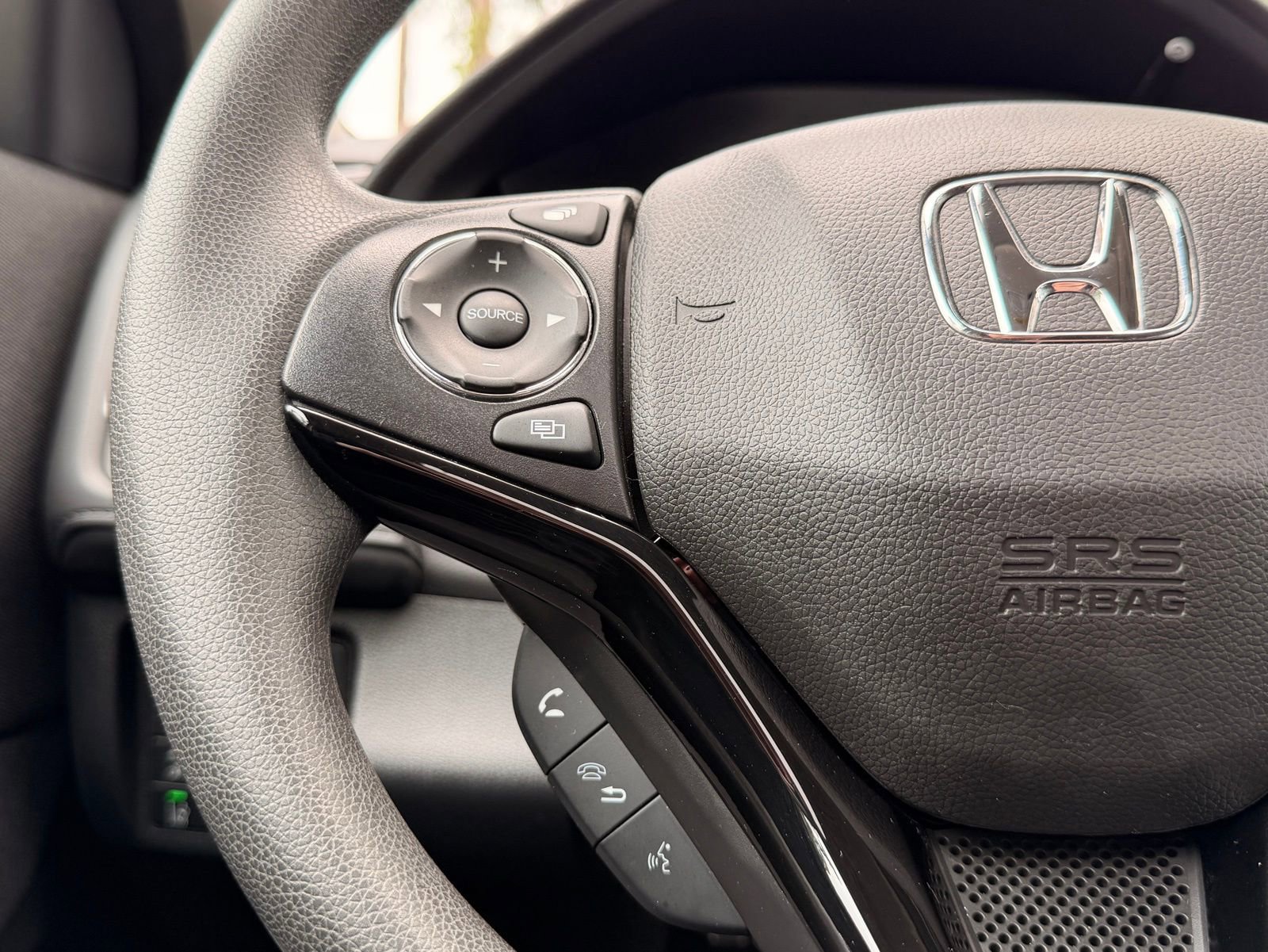 Used 2022 Honda HR-V EX image 21