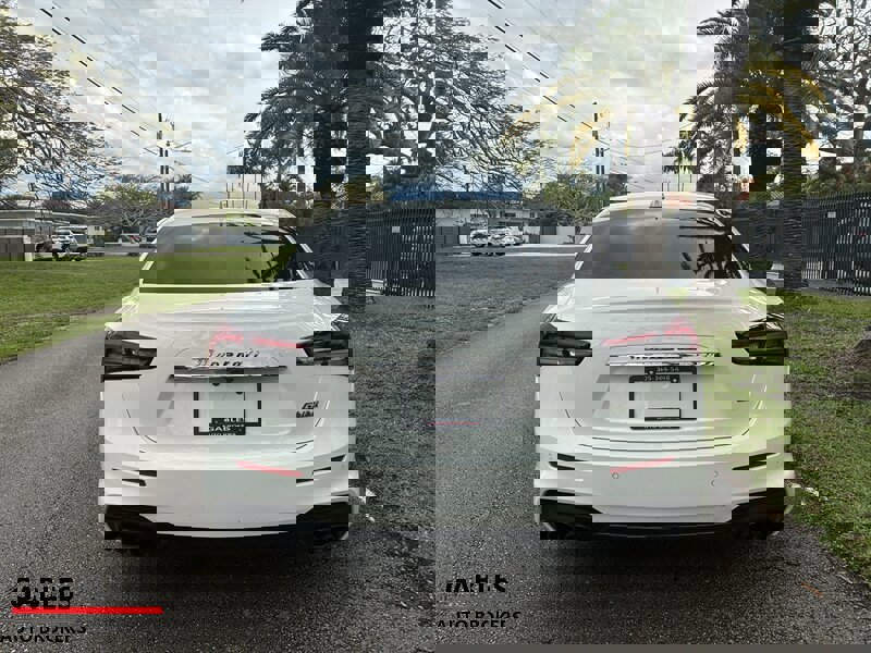 Used 2023 Maserati Ghibli Modena image 14