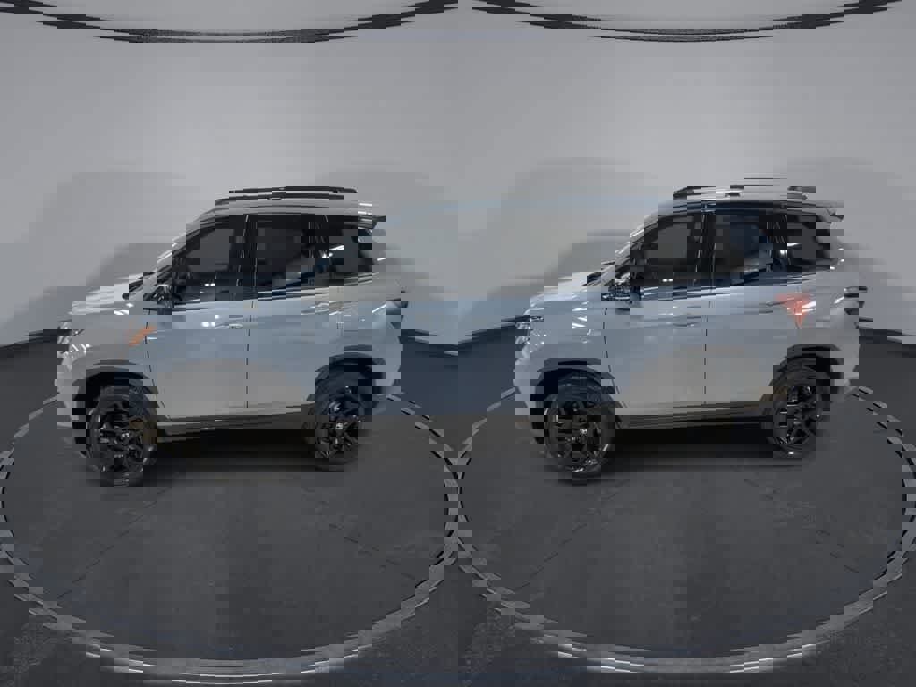 Certified 2024 Honda Passport Black Edition image 5