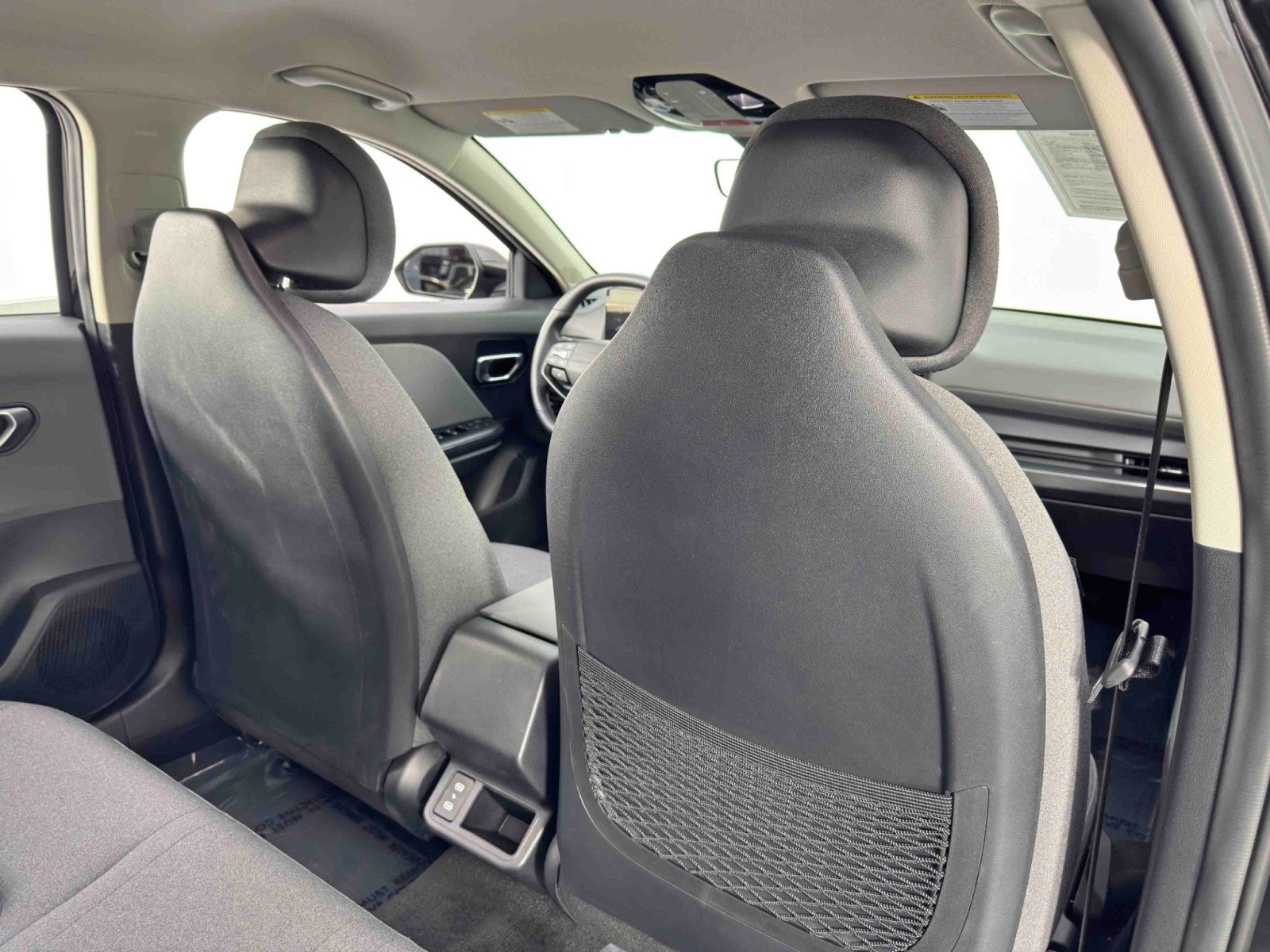 Used 2025 Kia K4 EX image 32