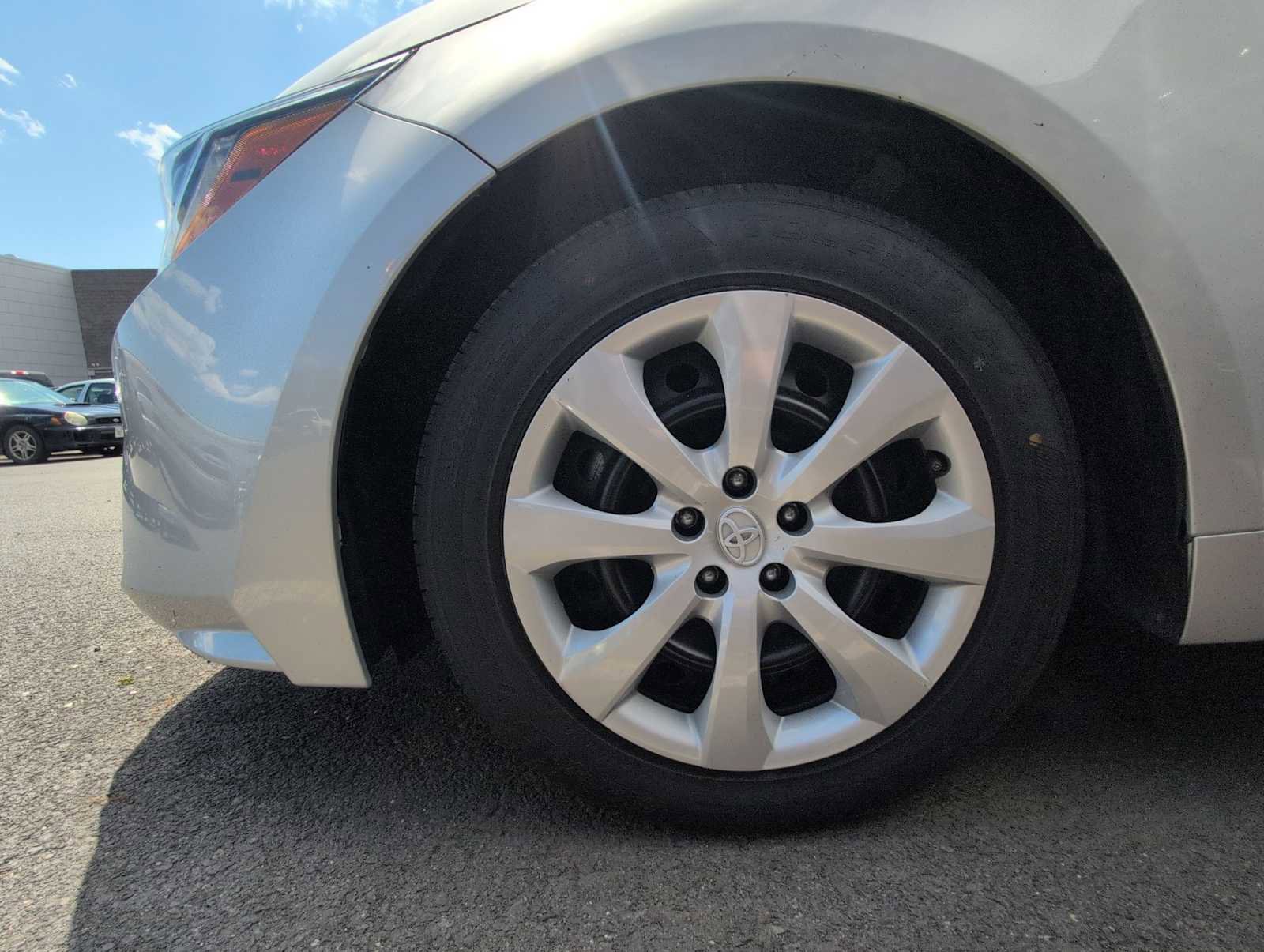 Used 2024 Toyota Corolla LE image 14