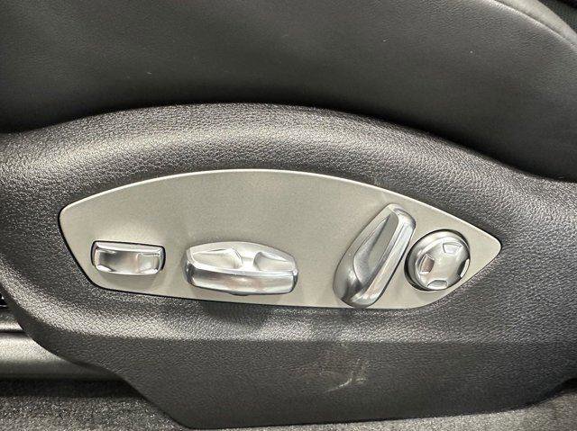 New 2025 Porsche Macan image 19
