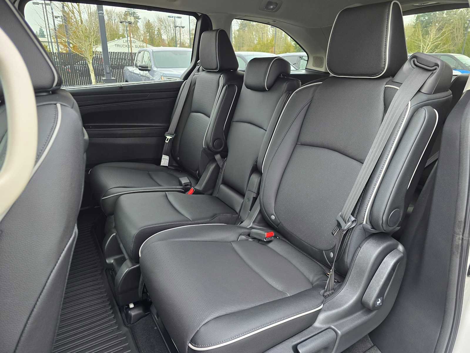 New 2026 Honda Odyssey Elite image 17