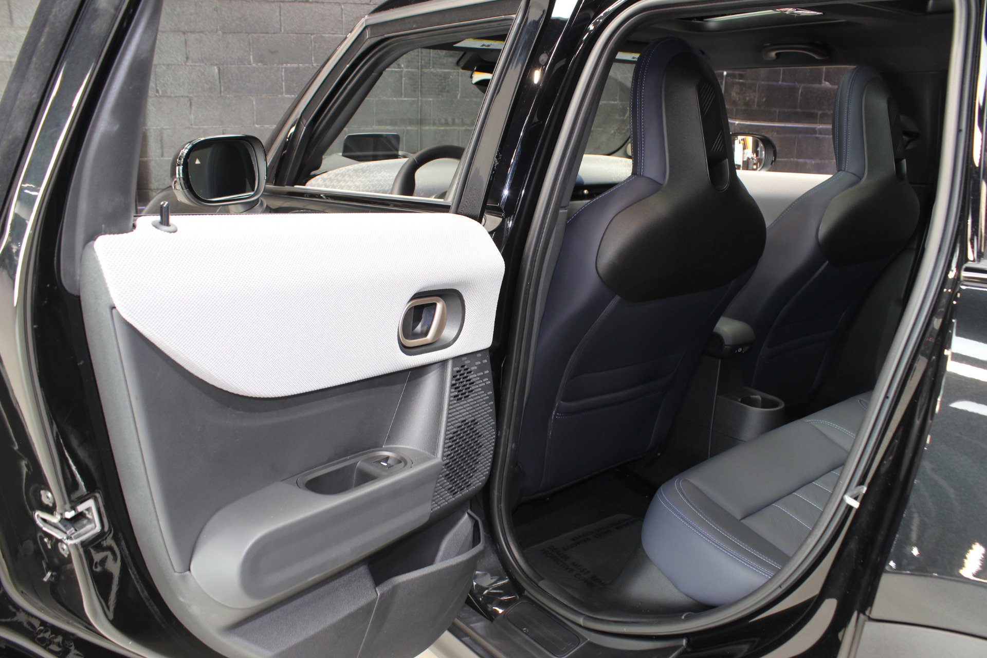 Used 2025 MINI Cooper S image 40