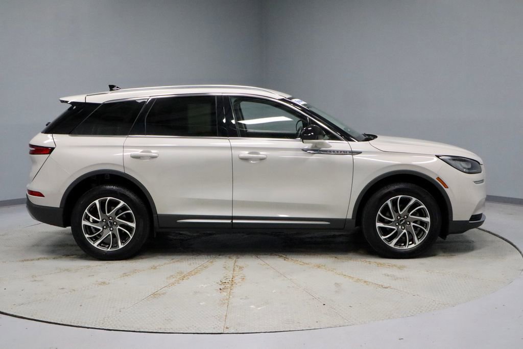 Used 2021 Lincoln Corsair AWD w/ Equipment Group 101A image 13