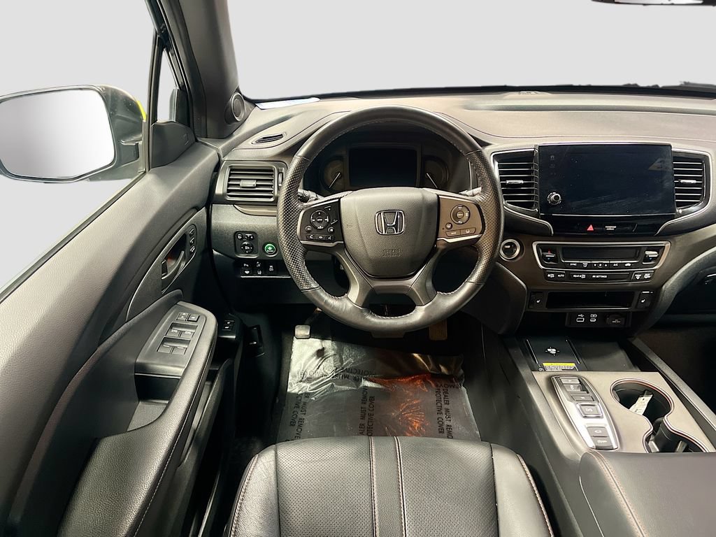 Used 2025 Honda Passport TrailSport image 24