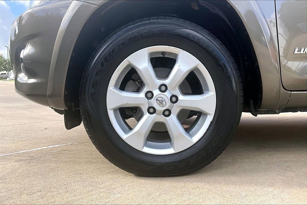 Used 2012 Toyota RAV4 Limited w/ Navigation Value Pkg AWD/4WD image 11