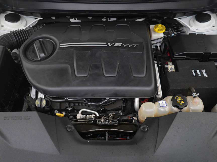 Used 2021 Jeep Cherokee Trailhawk image 32