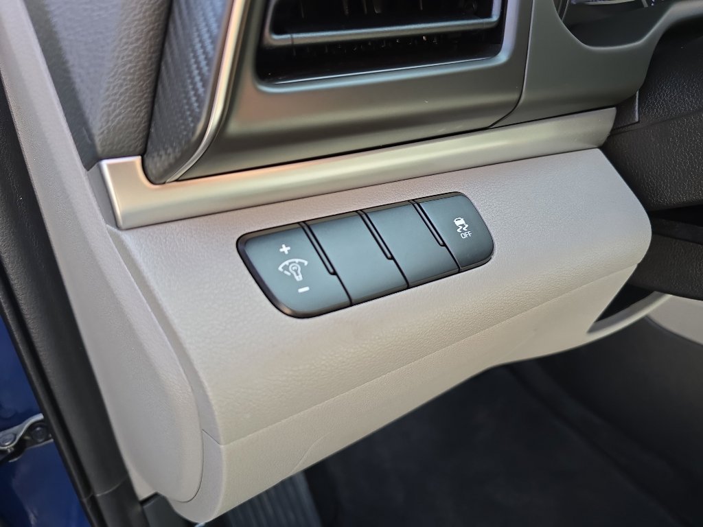 Used 2019 Hyundai Elantra SE image 15