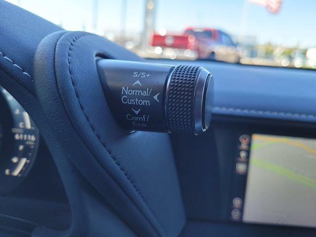 Used 2018 Lexus LC 500 Coupe w/ Touring Package RWD image 14