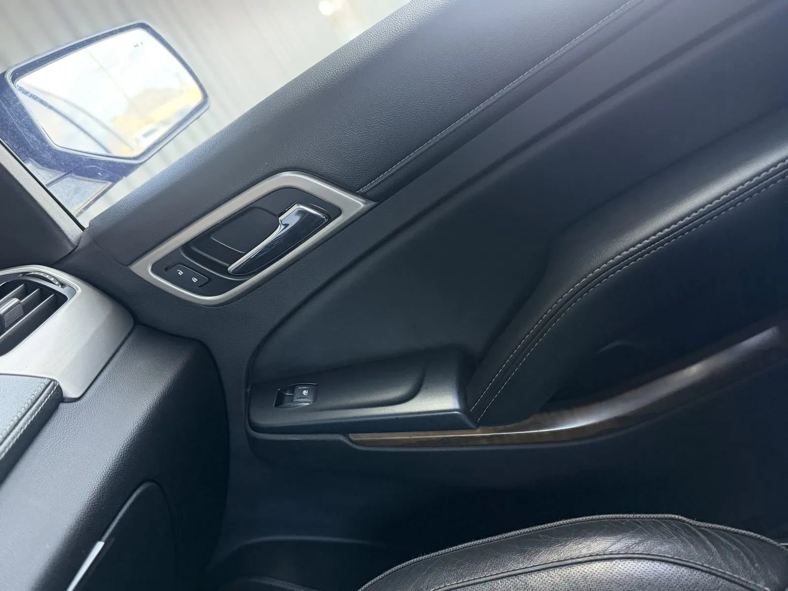 Used 2018 GMC Yukon XL Denali w/ Open Road Package image 42