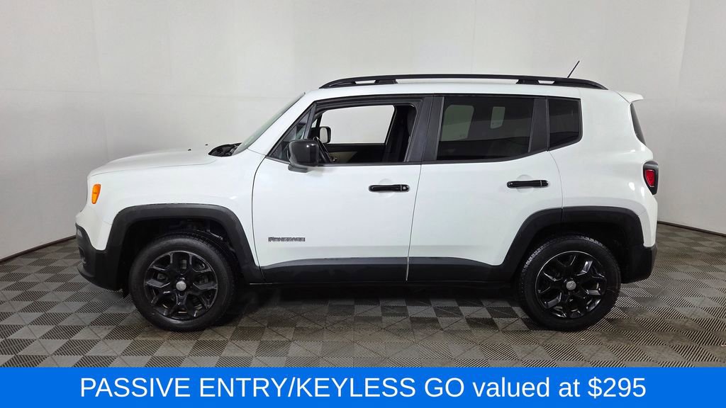 Used 2015 Jeep Renegade Latitude w/ Cold Weather Group AWD/4WD image 5