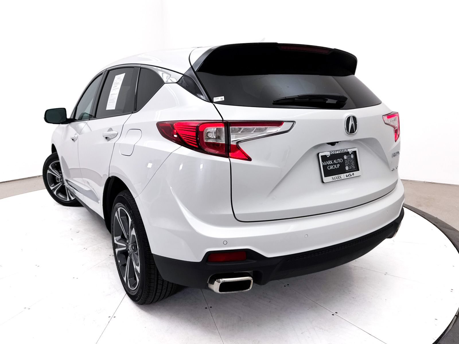 Used 2023 Acura RDX w/ Advance Package AWD/4WD image 9