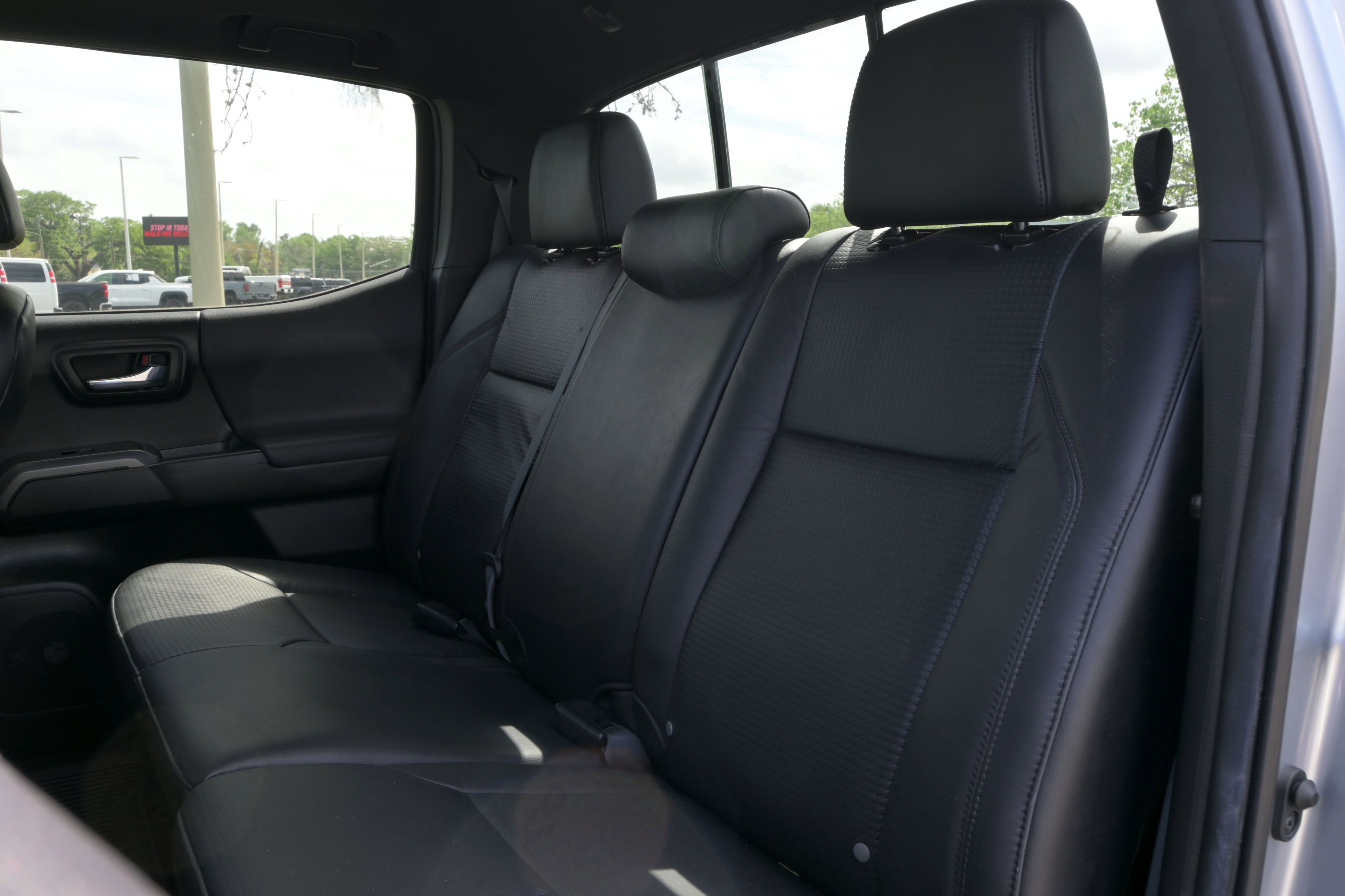 Used 2023 Toyota Tacoma TRD Off-Road w/ TRD Premium Off Road Package image 12