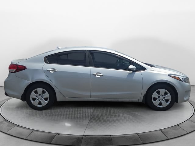 Used 2018 Kia Forte LX FWD image 6